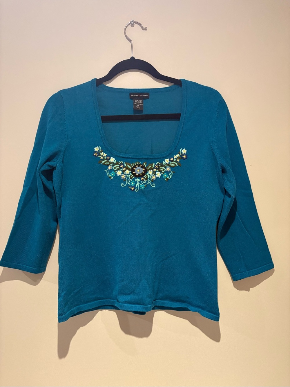 Grannycore Teal Embroidered Scoop Neck 3/4 Sleeve Top